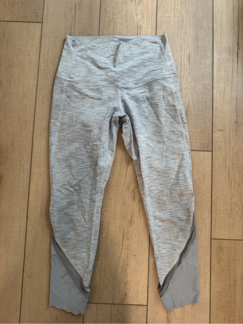 Lululemon leggings size 8
